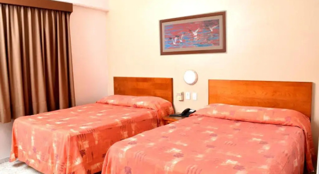 Standard Doppel Zimmer Hotel Delfines - a 2 calles del Acuario Veracruz