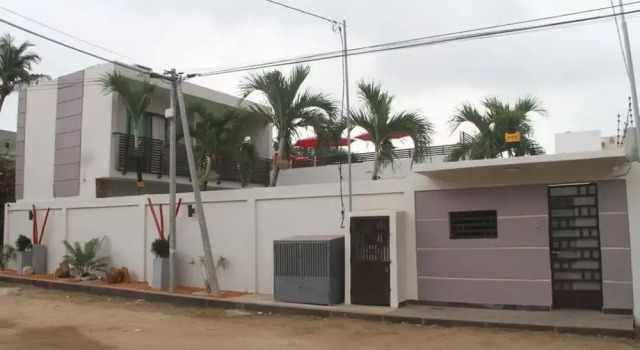Villa Malis T6, Boek Villa Marcory 