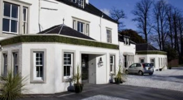 Dumbuck House Hotel