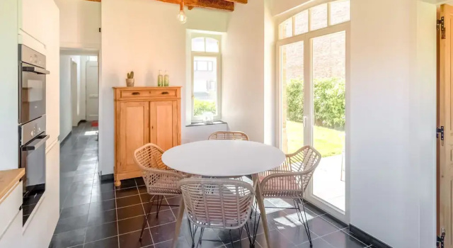 Holiday Home in Oosteeklo Near the Meetjeslands Area, Prenota Casa vacanze Ville a Flanders, Villa