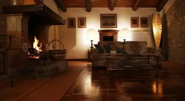 Akasamia B&B, Забронировать Отель «постель и завтрак» Отели в центре Итри, в центре