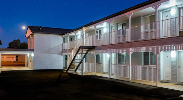Oasis Motel, Buchen Sie Motel Cobar New South Wales