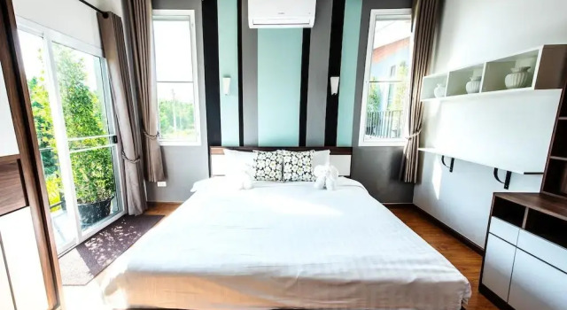 Villa Rajapruek 3 Villa Estates For A Group Maid and Butler near Airport, Забронировать Вилла Чиангмай 