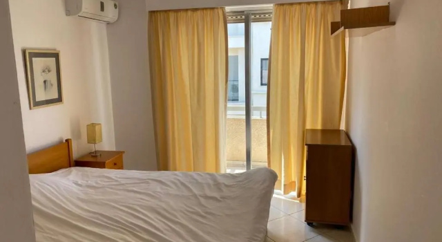 1 bedroom flat 200m from the beach in germasogia tourist area, Boek Hotel Germasogeia 
