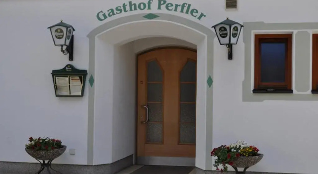 Gasthof Perfler, Prenota Hotel Hotel a Tirolo con parcheggio, Parcheggio