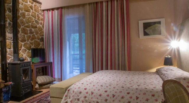 Orizontes Tzoumerkon Hotel Resort, Prenota Hotel Pramanta 