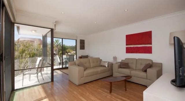 Endeavour, Unit 3/13 Ondine Close,