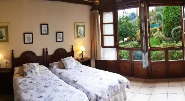 Trisqueles y Buganvillas