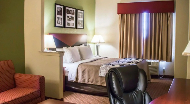 Двухместный люкс Sleep Inn & Suites at Six Flags