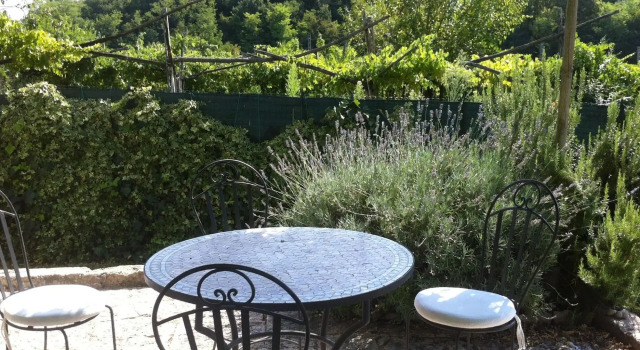 Scenic Holiday Home in Pastrengo near Lazise Lake & City Center