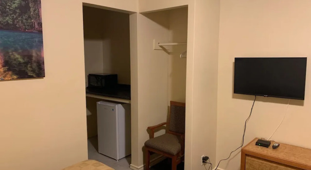 Traveller's Choice Motel, Varaa Motelli Windsor 