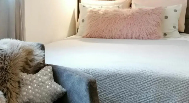 Apartments Iris, Забронировать Апартаменты/квартира Хвар Остров Хвар, рядом с Частный Пляж «Си Ю Румс»