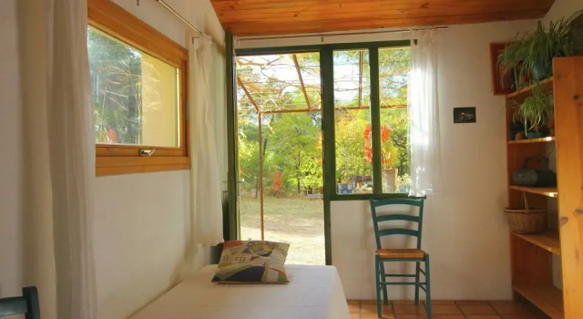 Cozy Holiday Home in Faucon With Swimming Pool