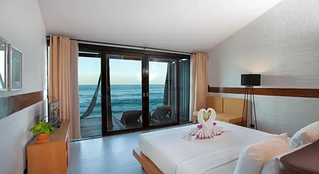 Бунгало рядом с пляжем Baan Talay Resort