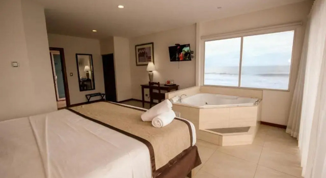 Люкс Beachfront Hotel Tramonto