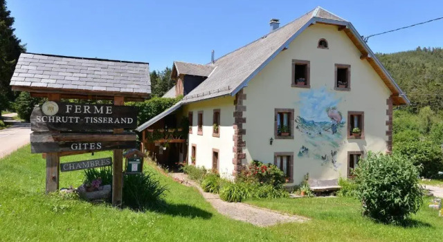 Коттедж Gites ou Chambres dhôtes à la ferme