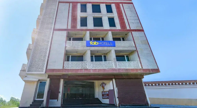 FabHotel Arjun Luxury Banquets and Rooms, Забронировать Отель Отели Нью-Дели с завтраком, Завтраки
