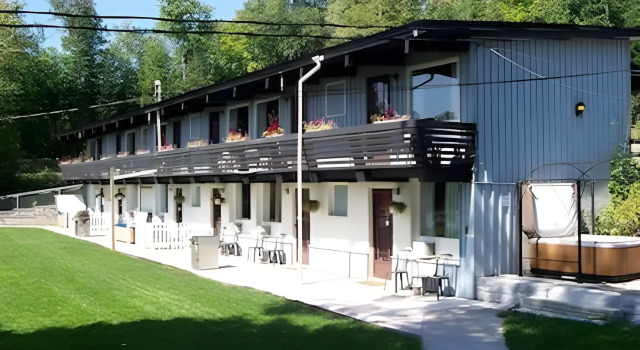 Lakeview Motel, Rezervovat Motel Dysart et al Kanada