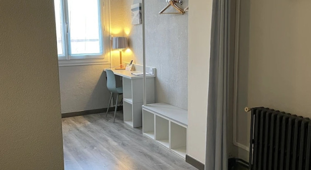 Номер Standard Logis Hôtel Le Clement V