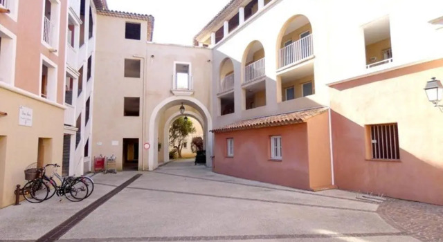 Appartement Six-Fours-les-Plages, 2 pièces, 4 personnes - FR-1-316-244, Забронировать Апартаменты/квартира Сис-Фур-Ле-Плаж Var coast