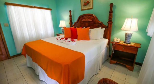 Rayon Hotel