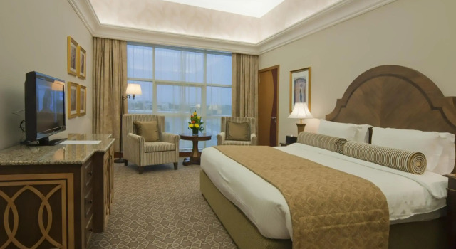 Ayla Hotel, Забронировать Отель Эль-Айн Эмират Абу-Даби, рядом с Al Ain University of Science and Technology