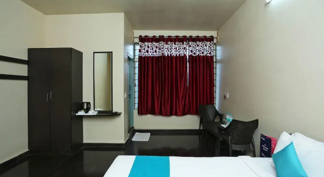 OYO 9262 Recluse Premiere Hotel, Rezervovat Hotel Hotely v Bangalore s parkováním, Parkování