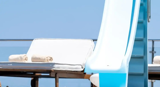 Вилла Icarus Luxury Beachfront Villa