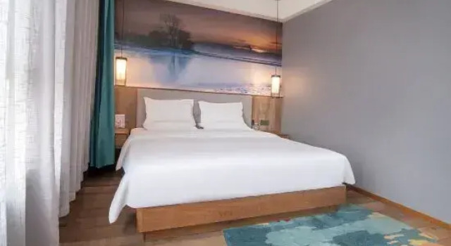 Люкс Executive MEHOOD EZZI Hotel (Yuncheng Ideal School Huanghe Night Market)