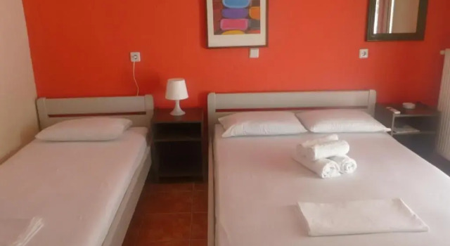 Студия Helena Apartments
