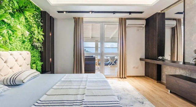 Vista Mare Horizon Beachfront 1BR Apartment