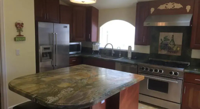 Люкс The Vendange Carmel Inn & Suites