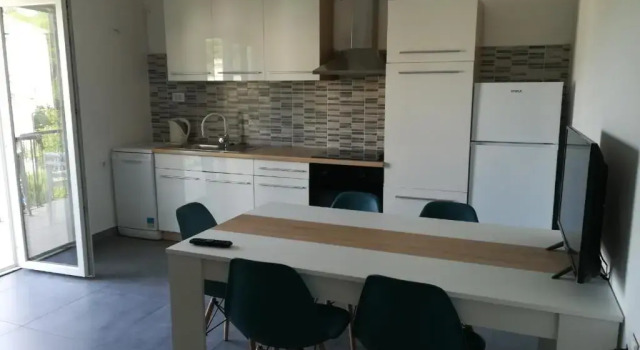 Апартаменты с 2 комнатами с балконом и с видом на море Apartments Radić