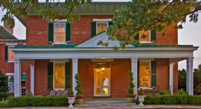 The Marriott Ranch Bed and Breakfast, Boek Hotel Hotels in Virginia met parkeren, Parkeren