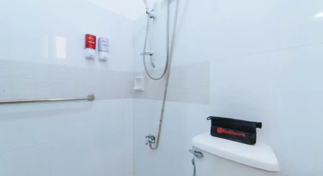 Двухместный номер Standard RedDoorz Plus @ San Roque Roxas City