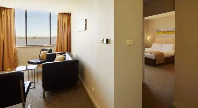 Suite Quality Hotel Ambassador Perth