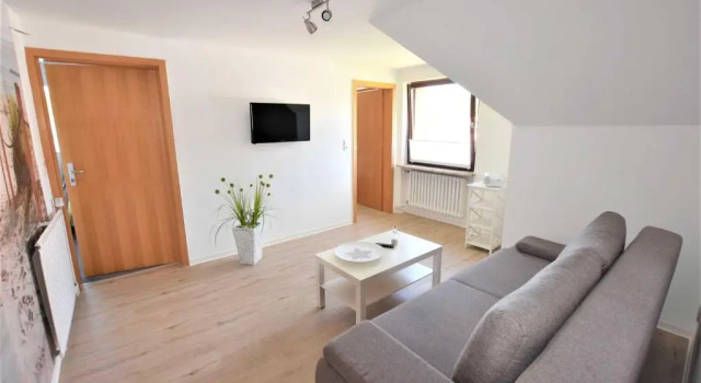 Ferienwohnung T _ T 1, Забронировать Отель Маленте 