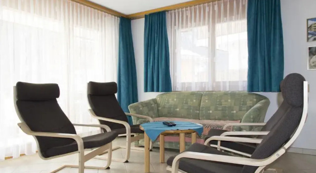 Dominic B1, Boek Hotel Saas-Fee 