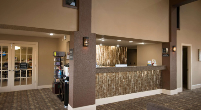 Best Western Sherwood Inn, Забронировать Отель Кларксвилл Ozarks