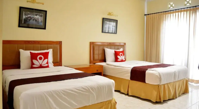 ZEN Rooms Cipayung Km. 20, Book Hotel Cipayung West Java