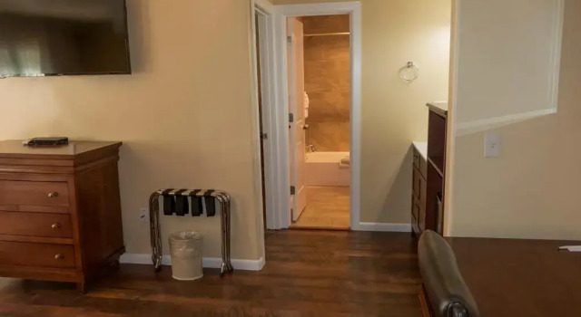 Номер Standard Abram Inn & Suites
