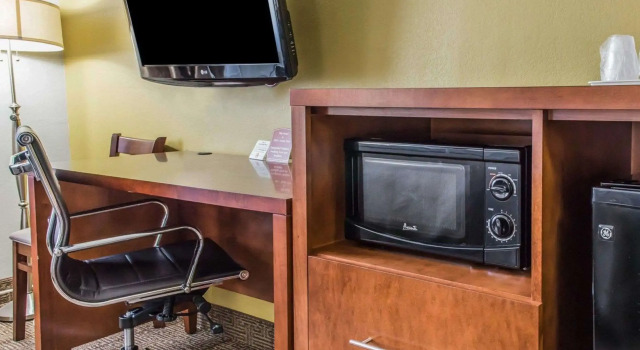 Двухместный номер Standard Quality Inn Belle Vernon