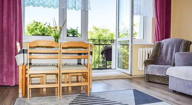 Awesome Apartment in Gdansk With 2 Bedrooms and Internet, Varaa Huoneisto Gdańsk Pommeri