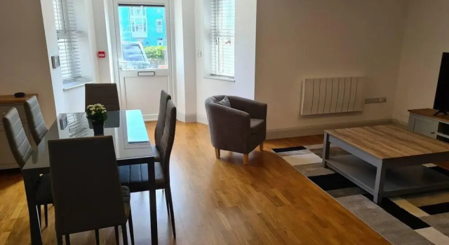 Remarkable 2-bed Apartment in Ilfracombe