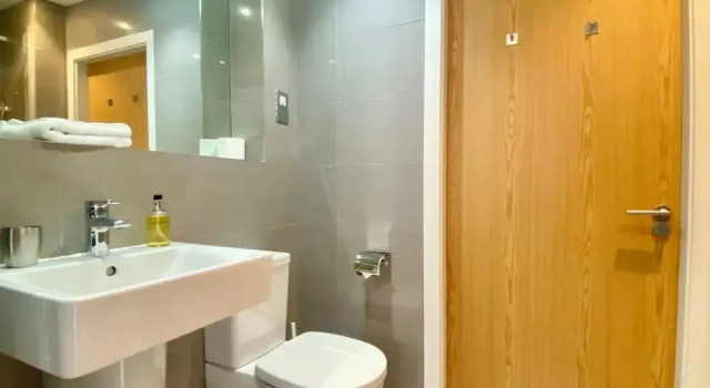 Апартаменты Executive Your Space Apartments - Eden House