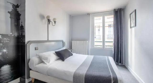 Студия Standard Royal Hotel Versailles
