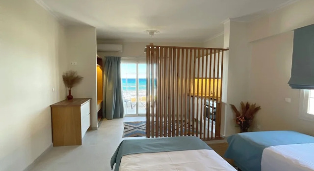 Апартаменты c 1 комнатой с балконом Beachfront 2-bed Luxury Suite - Agios Gordios Corfu Greece