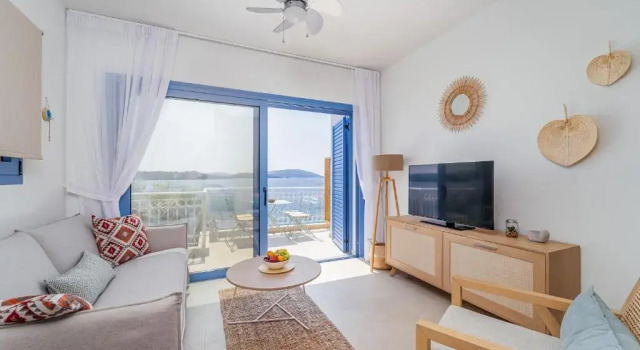 Lefkada Blue Luxury Apartments B6, Perigiali Entrance level
