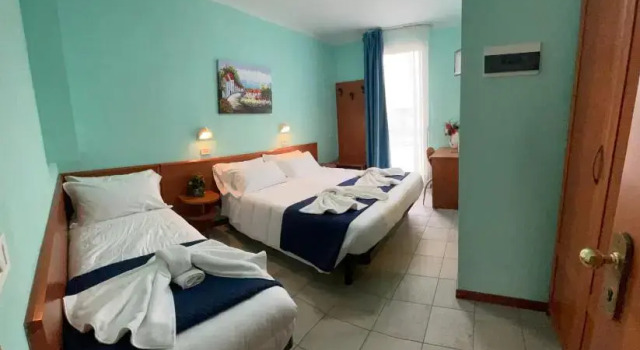 Четырёхместный номер Standard Hotel Blue Moon B&B