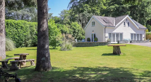 Mökki Waterhead Cottage